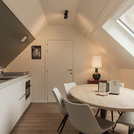 Highest Five By Romy&travis Apartment Bruges